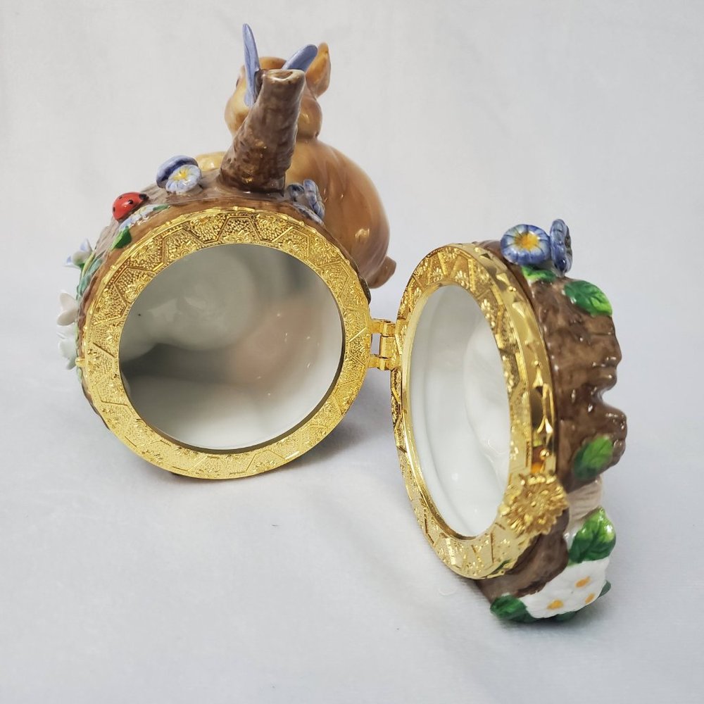 CWC Porcelain Easter Bunny Rabbit Log Hinged Trinket Box - Picture 5 of 10